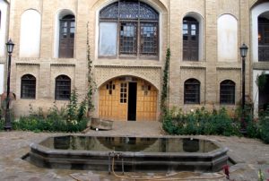 خانه قدیمی منصوری از جاذبه های گردشگری شهر ملایر